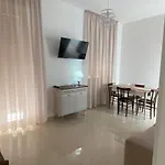 公寓 Blessed *